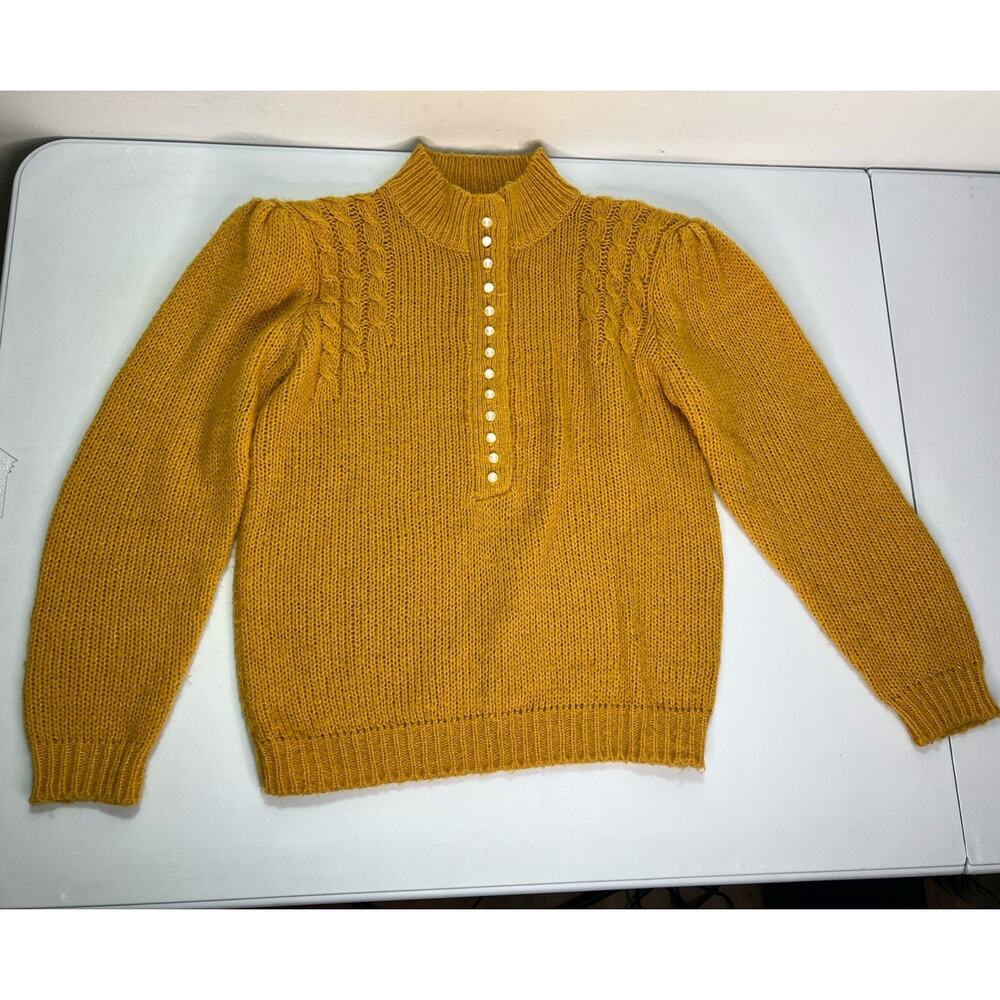 VTG Mustard Yellow Cable Knit Sweater Women’s Faux Pearl Button Detail Sz Small